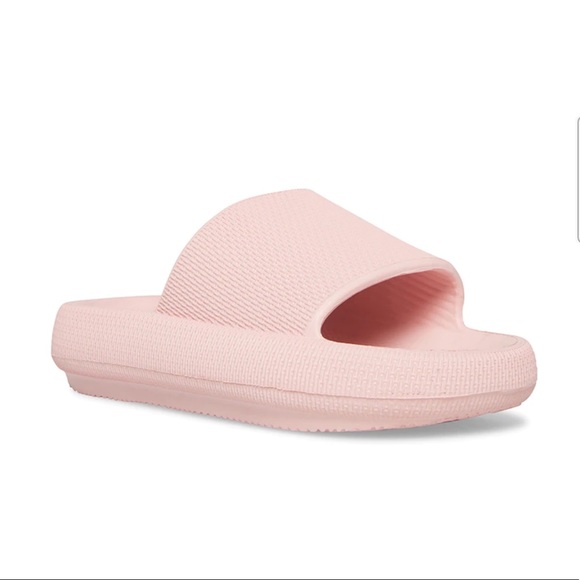 Steve Madden Shoes - NEW Steve Madden Scuba Slide Sandals